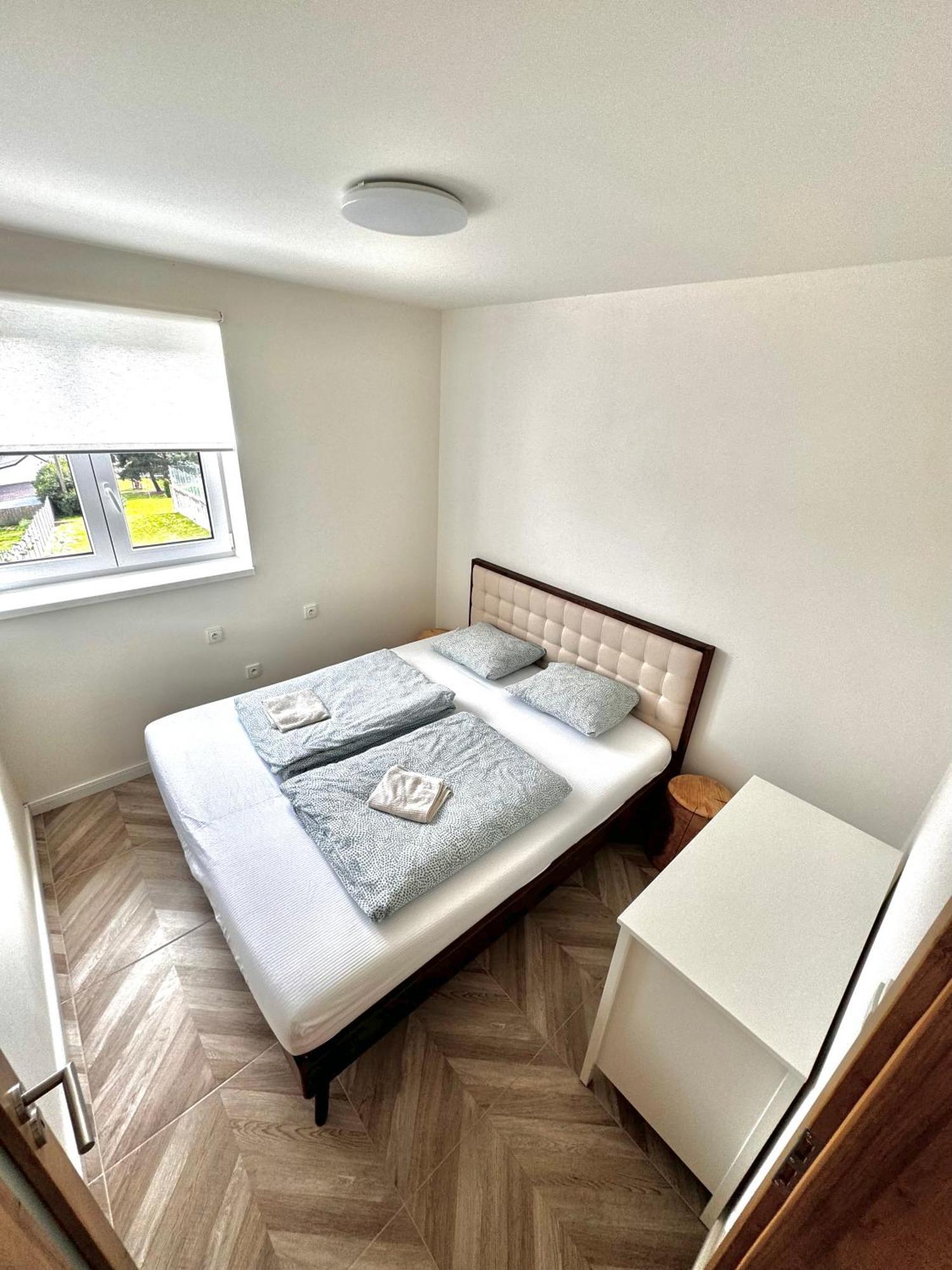 Kopr Apartment Pritluky Ngoại thất bức ảnh